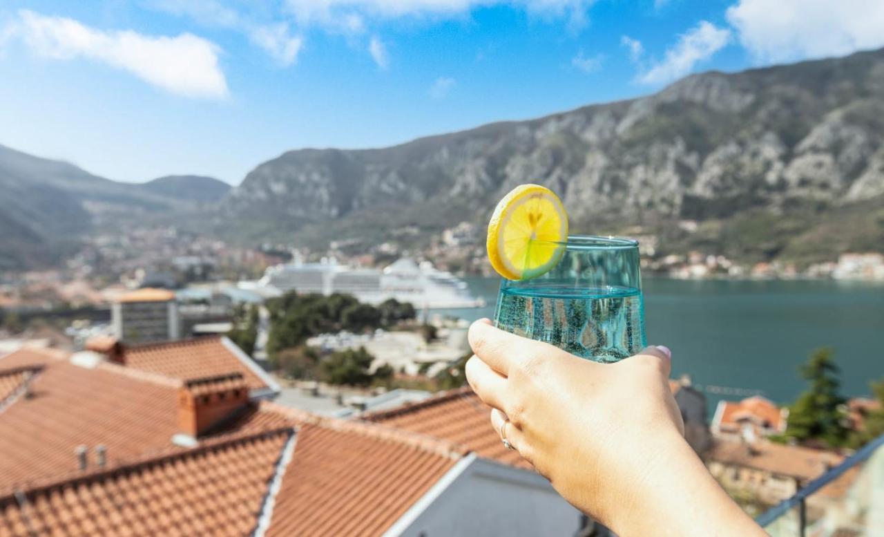De Lux Apartments Sirena Kotor Exterior photo
